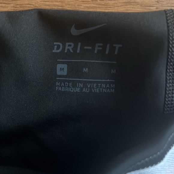 NWOT Nike Retro Stripe Biker/Yoga Shorts - Picture 5 of 6